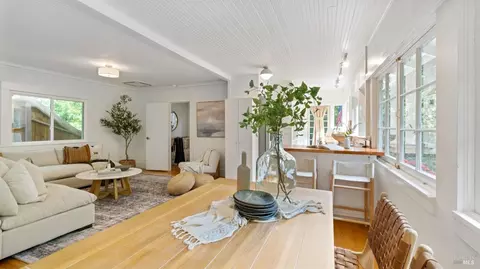 17 Ridgeway Ln, Larkspur, CA 94939
