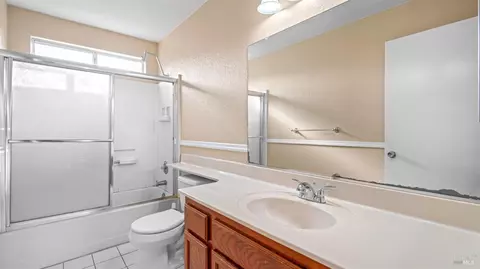 240 Nicole Way, Vallejo, CA 94589 photo 14