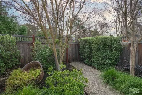 595 Gregory Cir, Sonoma, CA 95476 photo 29