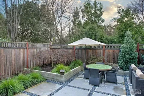 595 Gregory Cir, Sonoma, CA 95476 photo 26