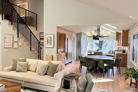 595 Gregory Cir, Sonoma, CA 95476 photo 9