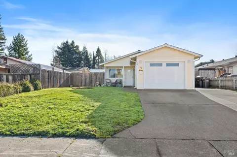 79 Nancy Ln, Willits, CA 95490 photo 2