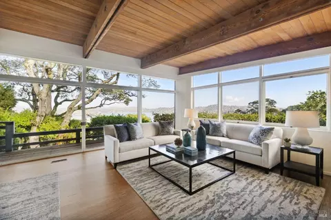 31 Toyon Ln, Sausalito, CA 94965