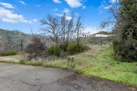 8 Live Oak Ln, Napa, CA 94558 photo 4