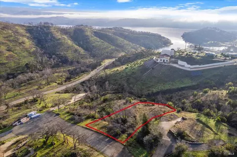 8 Live Oak Ln, Napa, CA 94558 photo 2