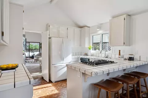610 Anthony Ct, Sonoma, CA 95476 photo 9