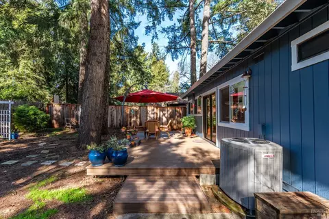 Exterior - 522 S Spring St, Ukiah, CA 95482 photo 4 of 7