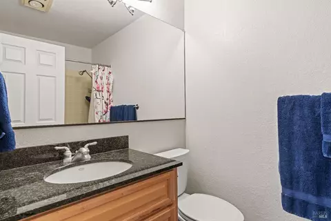 Bath - 522 S Spring St, Ukiah, CA 95482 photo 2 of 3