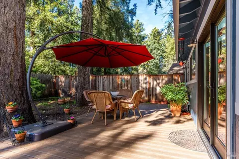 Exterior - 522 S Spring St, Ukiah, CA 95482 photo 3 of 7
