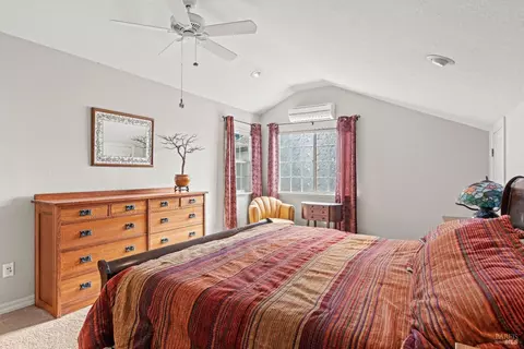 Bedroom - 522 S Spring St, Ukiah, CA 95482 photo 5 of 6