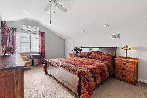 Bedroom - 522 S Spring St, Ukiah, CA 95482 photo 4 of 6