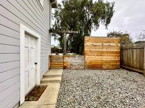 471 E J St, Benicia, CA 94510 photo 47