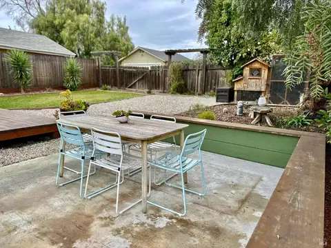 471 E J St, Benicia, CA 94510 photo 50