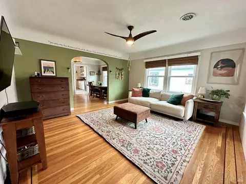471 E J St, Benicia, CA 94510 photo 7