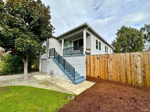 471 E J St, Benicia, CA 94510