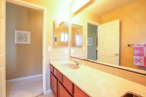 Bath - Undisclosed, Petaluma, CA 94954 photo 2 of 6