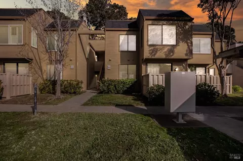 3753 Stoneglen N, Richmond, CA 94806