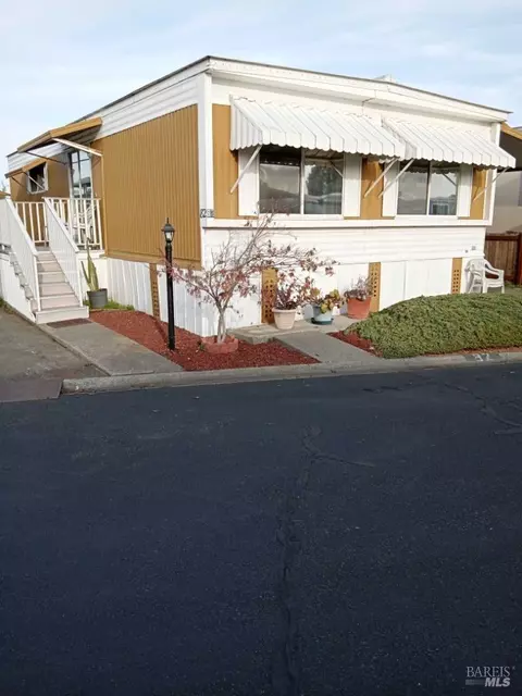 82 Juniper Dr, Vallejo, CA 94589