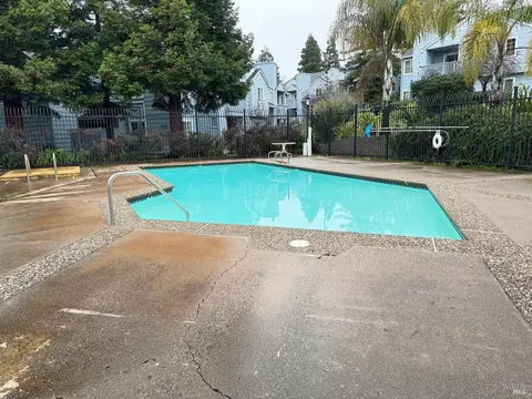 283 Lighthouse Dr, Vallejo, CA 94590 photo 2