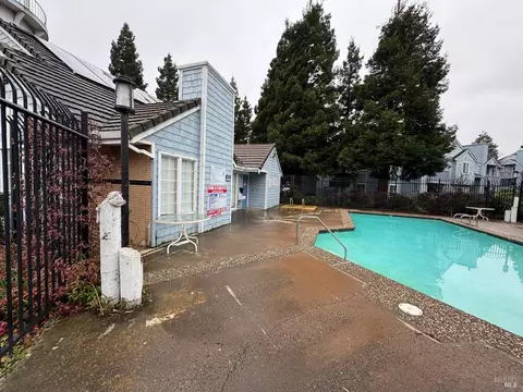 283 Lighthouse Dr, Vallejo, CA 94590 photo 3