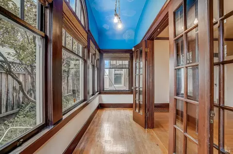 Entry Way - 615 Kentucky St, Vallejo, CA 94590 photo 1 of 3