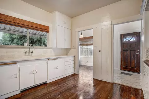 Kitchen - 615 Kentucky St, Vallejo, CA 94590 photo 1 of 5