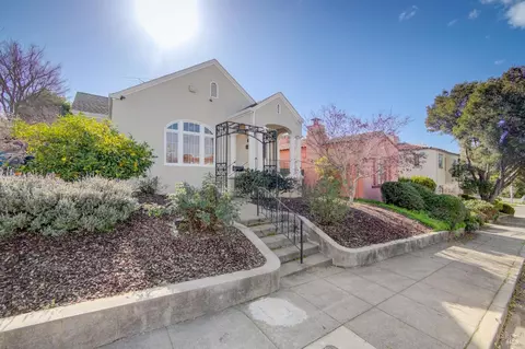 Exterior - 615 Kentucky St, Vallejo, CA 94590 photo 9 of 10