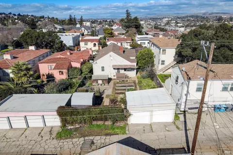 View/Area - 615 Kentucky St, Vallejo, CA 94590 photo 5 of 11