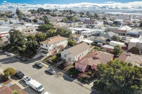 View/Area - 615 Kentucky St, Vallejo, CA 94590 photo 2 of 11