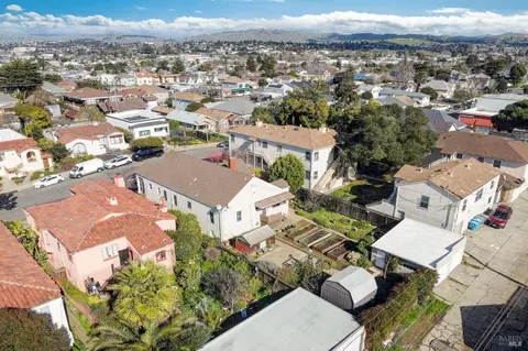 View/Area - 615 Kentucky St, Vallejo, CA 94590 photo 3 of 11