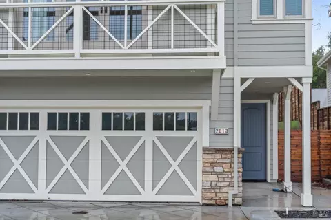 2013 Stagecoach Rd, Santa Rosa, CA 95404