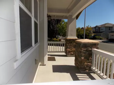 Exterior - 1717 Devin Dr, Petaluma, CA 94954 photo 4 of 8