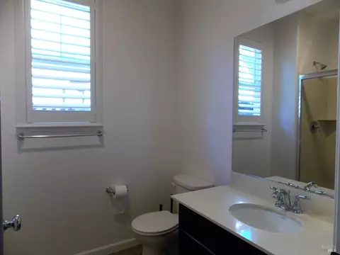 Bath - 1717 Devin Dr, Petaluma, CA 94954 photo 1 of 12