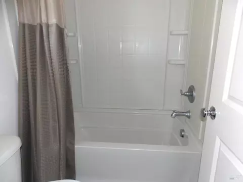 Bath - 1717 Devin Dr, Petaluma, CA 94954 photo 4 of 12