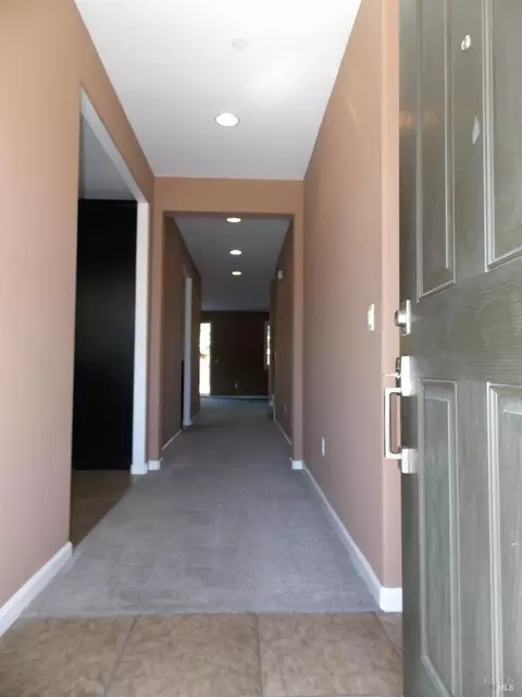 Entry Way - 1717 Devin Dr, Petaluma, CA 94954 photo 1 of 7