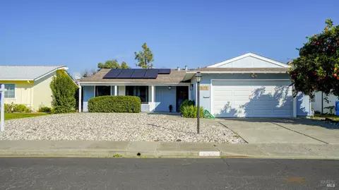 172 Mckinley Cir, Vacaville, CA 95687