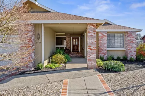 2419 Vine Hill Dr, Napa, CA 94558