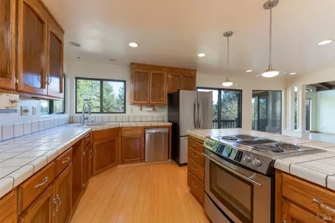 750 W Highway 20 Hwy, Willits, CA 95490 photo 8