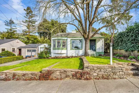 1206 Banks Ave, Napa, CA 94559