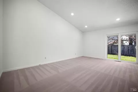 9537 Jessica Dr, Windsor, CA 95492 photo 23