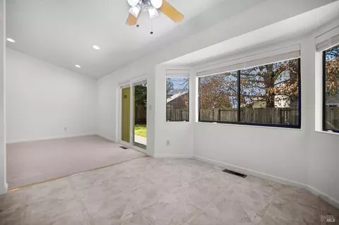 9537 Jessica Dr, Windsor, CA 95492 photo 19