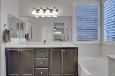 885 Turquoise St, Vacaville, CA 95687 photo 25