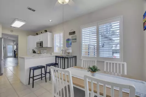 885 Turquoise St, Vacaville, CA 95687 photo 15