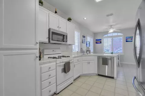 885 Turquoise St, Vacaville, CA 95687 photo 11