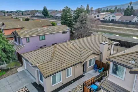 885 Turquoise St, Vacaville, CA 95687 photo 2