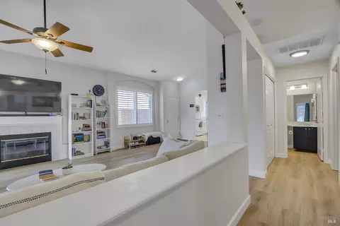 885 Turquoise St, Vacaville, CA 95687 photo 10
