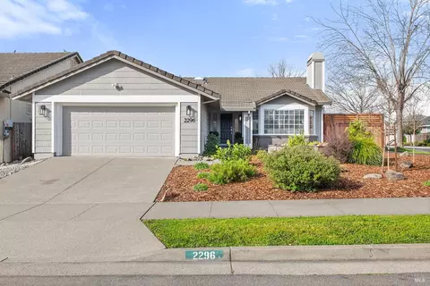 2296 Dancing Penny Way, Santa Rosa, CA 95403