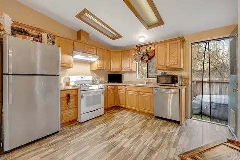 7 Pine Tree Cir, Cotati, CA 94931 photo 10