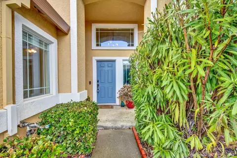 Exterior - 280 Bantry Dr, Vacaville, CA 95688 photo 6 of 26