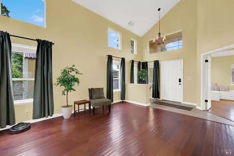 Living - 280 Bantry Dr, Vacaville, CA 95688 photo 2 of 9